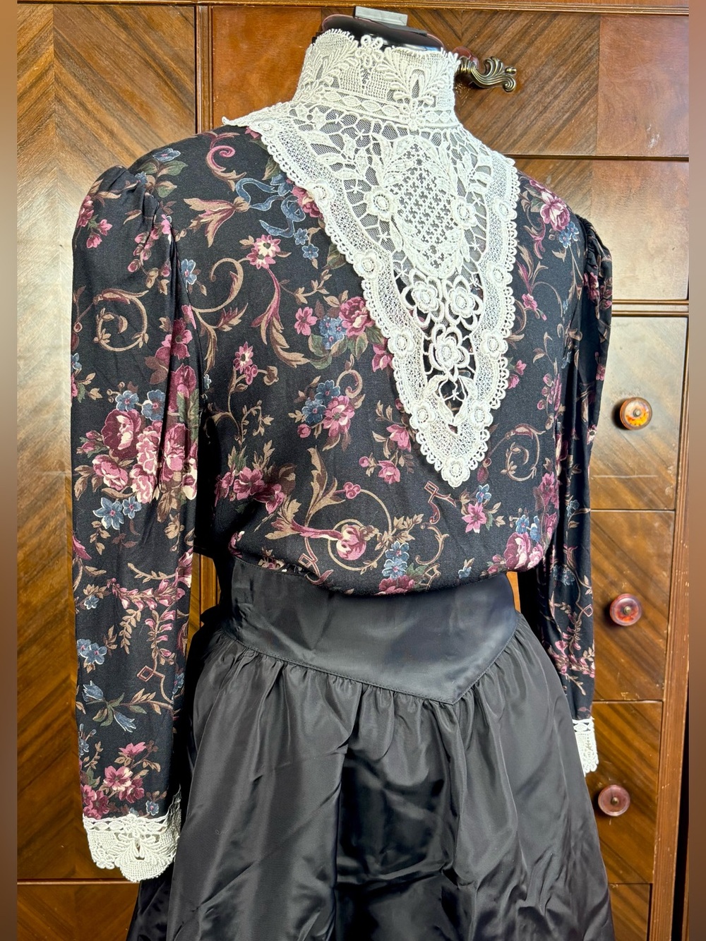 Vintage Scott McClintock Floral Lace Neck Top Goth Prairie vintage 12 / modern M